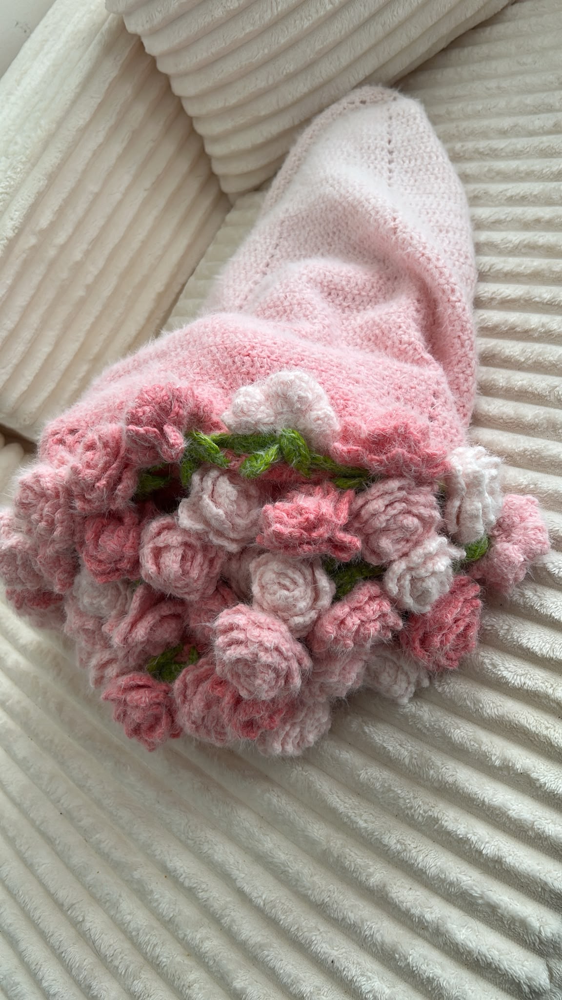 Plaid-bouquet Maison Belha roses poudrées